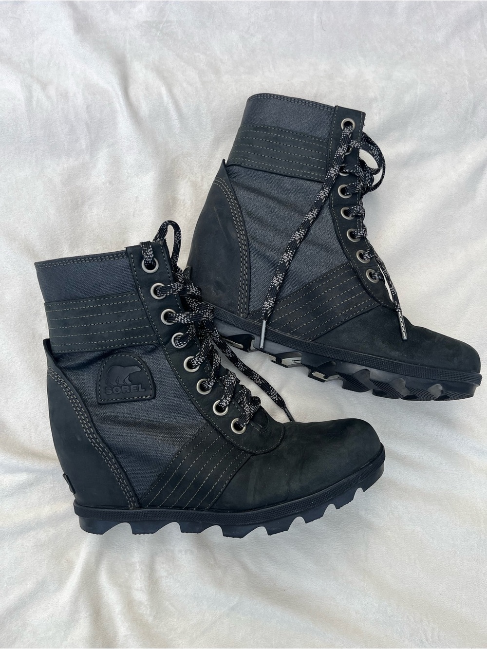 Sorel Black Lexie Lace-Up Wedge Boots 9.5